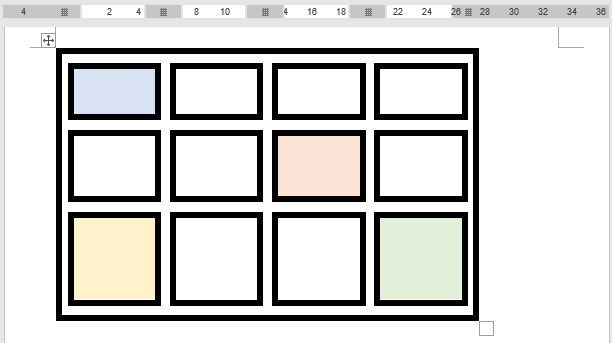 それぞれのセルのサイズや色を変更した表